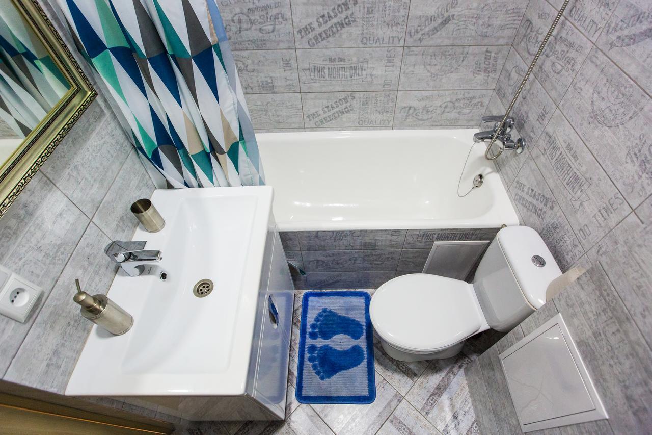 1 Bedroom Apartment Near Elizabeth'S The Cathedral Lviv Exterior photo